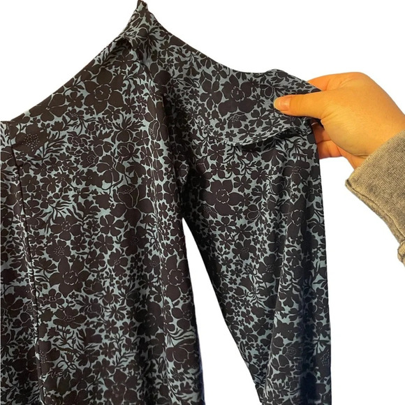 MICHAEL KORS FLORAL CHAIN SLEEVE COLD SHOULDER BLOUSE - Picture 2 of 4